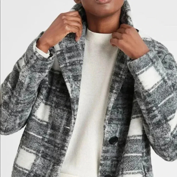 - Banana Republic Factory Plaid Knit Wool Overcoat - Picture 2 of 9